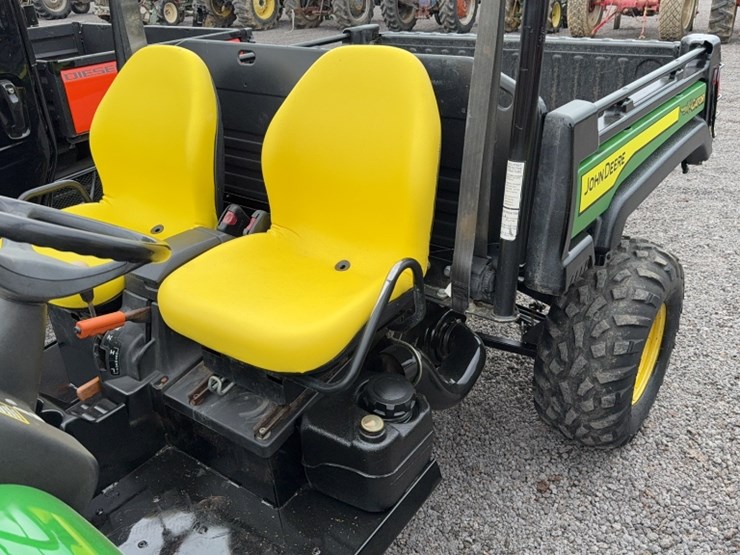 2012-john-deere-gator-image-14