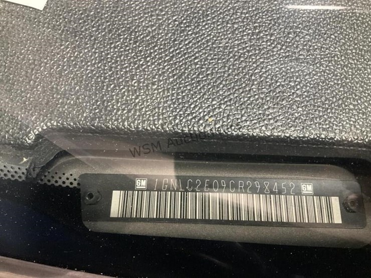 2012-chevrolet-tahoe-image-14