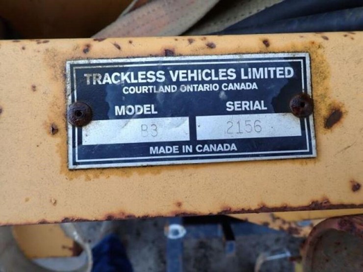 trackless-b3-51-in.-snowblower-image-7