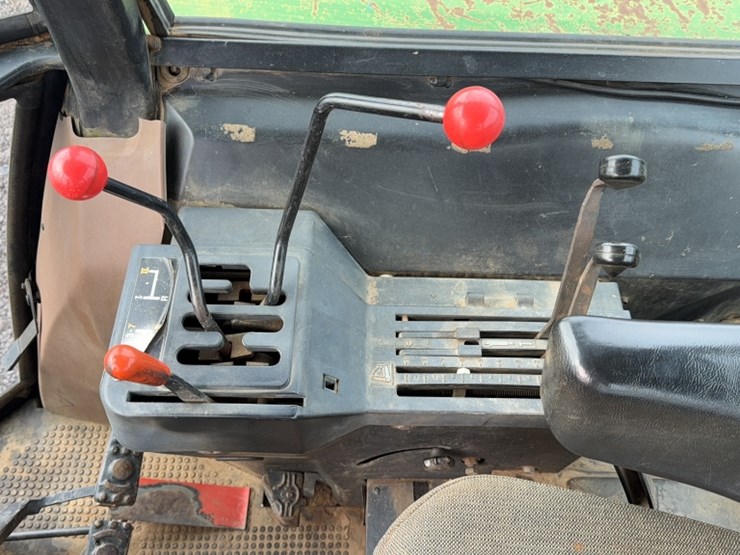 john-deere-2355-image-19