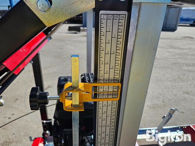 2025-massey-ferguson-730-image-18