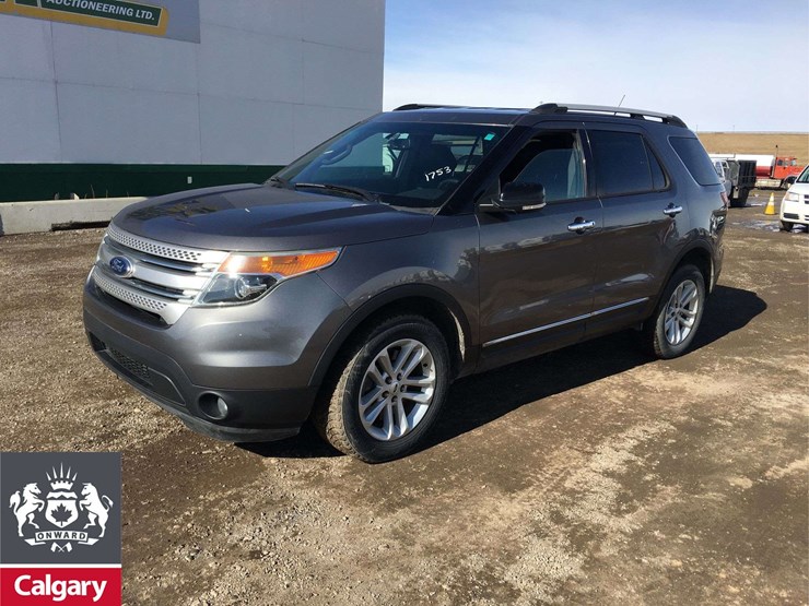 2014-ford-explorer-xlt-image-1