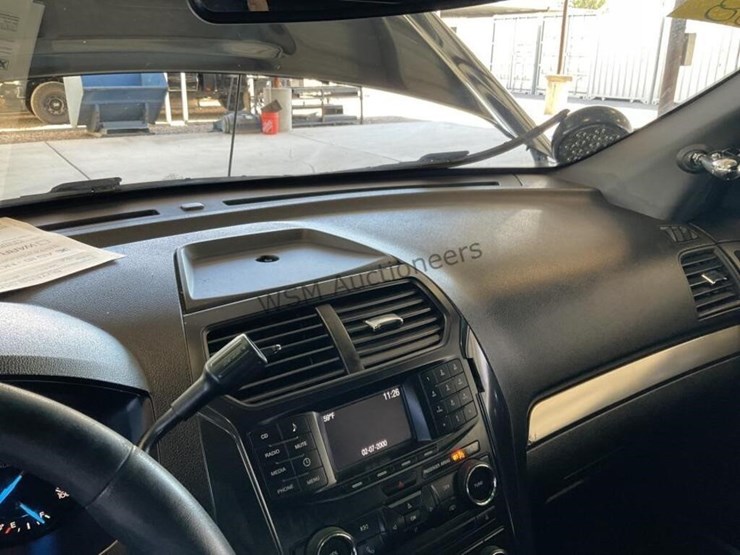 2017-ford-explorer-suv-image-18