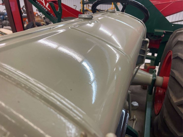 1927-fordson-with-continental-corn-picker-image-11