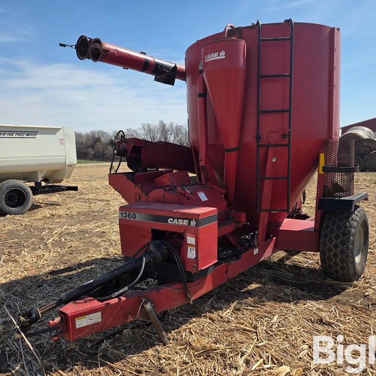 Case IH FPS-1360-0049 Grinder Mixer W/Scale