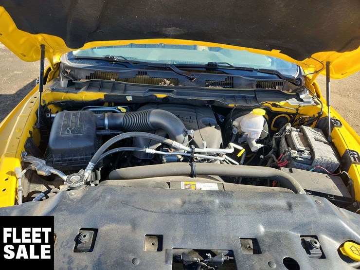 2019-ram-1500-classic-image-33