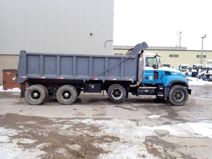 2003-mack-cv713-granite-tri/a-dump-truck-1m2ag10c4-image-5