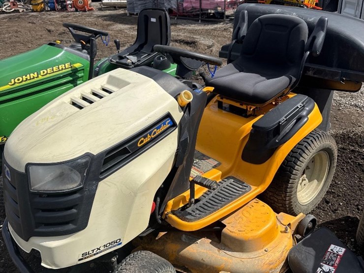 cub-cadet-sltx1050-image-1