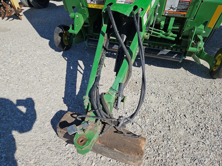 2020-john-deere-450m-image-2