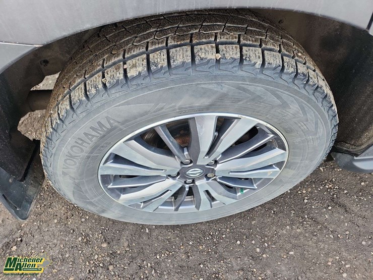 2020-nissan-pathfinder-image-12