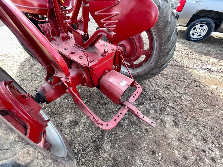 #122-•-ih-mccormick-farmall-tractor-(fremont,-wi)-image-17