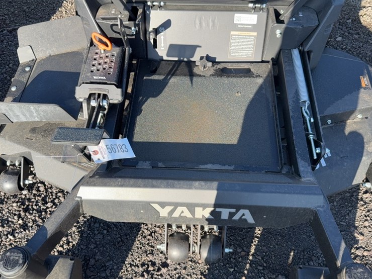 #4034-•-yakta-yxr-120-zero-turn-mower-image-5
