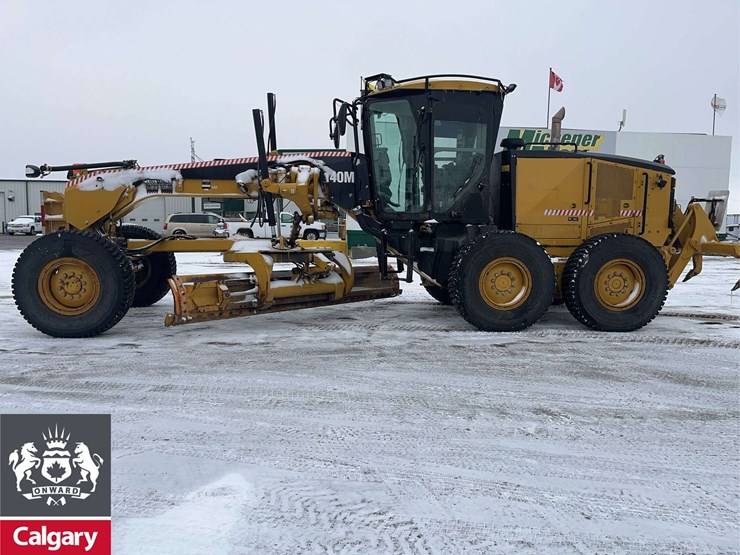 2011-caterpillar-140m-image-2