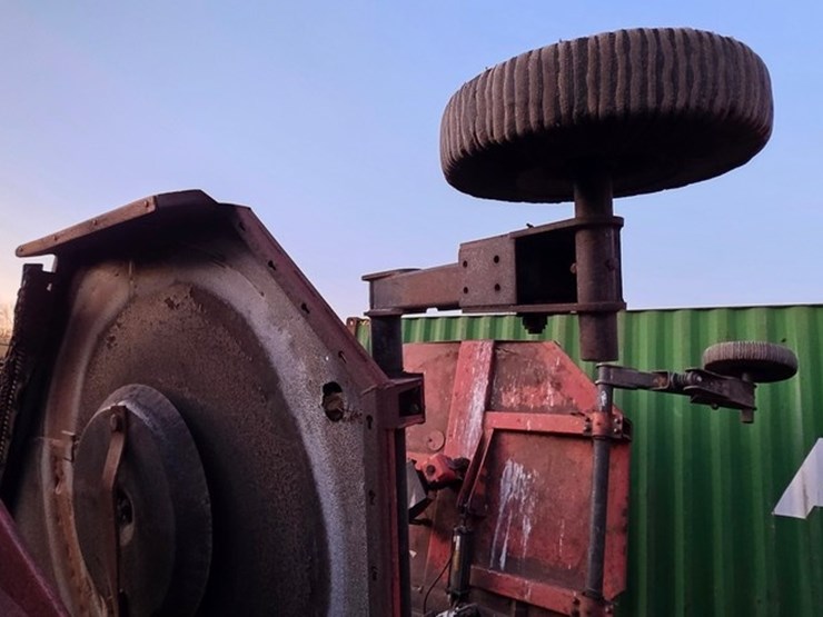 bush-hog-2620-image-17