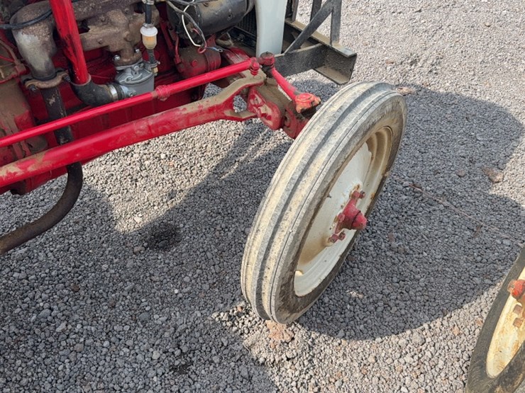 ford-tractor-image-6