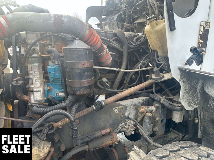 2005-kenworth-t800-image-30