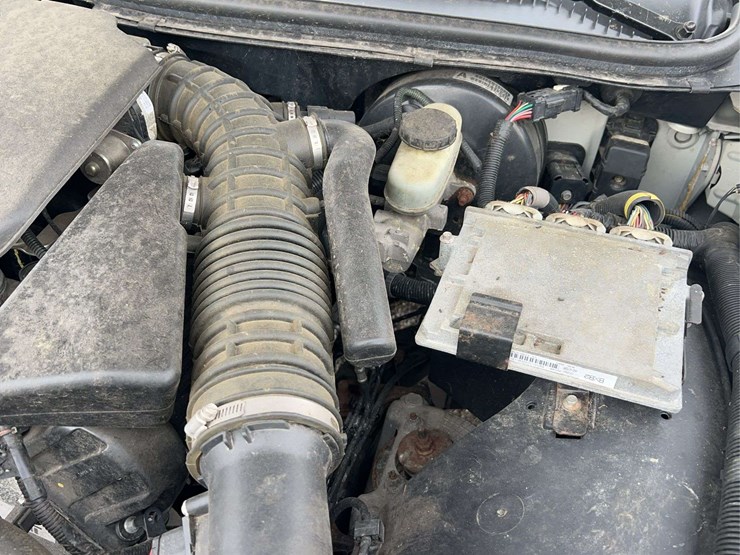 2005-lincoln-town-car-image-86