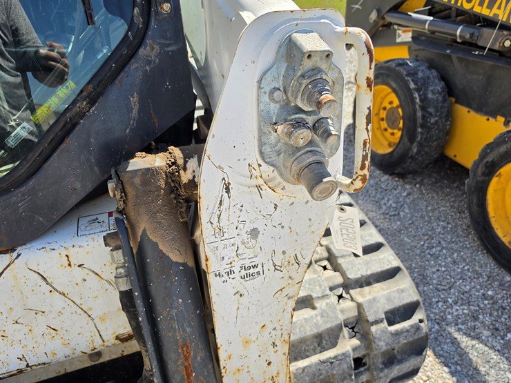 2019-bobcat-t770-image-5