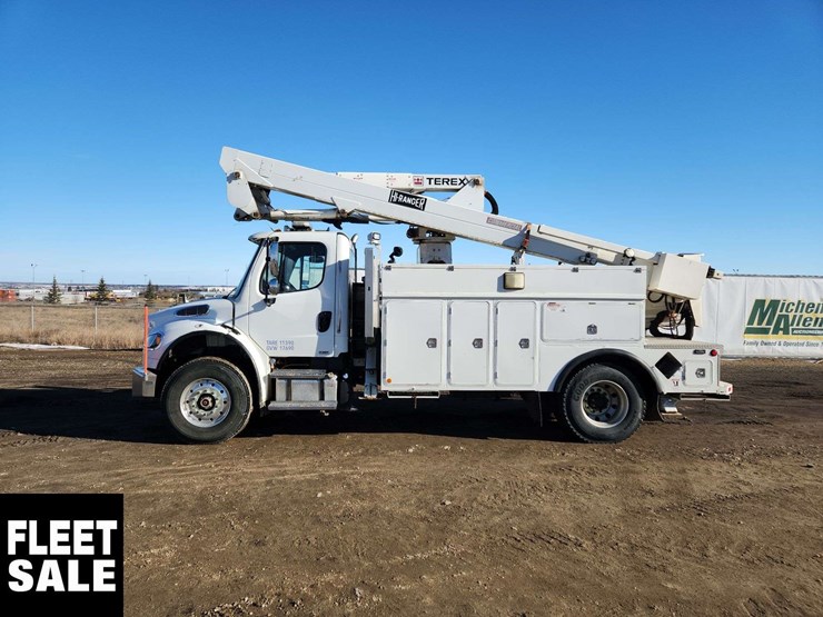 2020-freightliner-m2-106-image-31