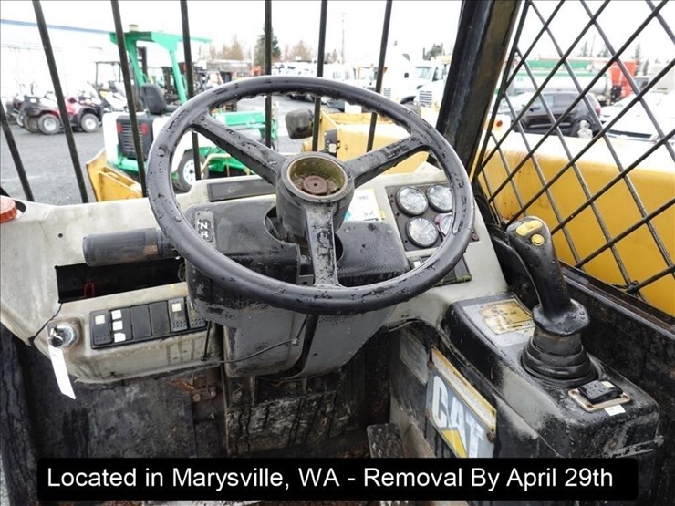 1998-caterpillar-th83-image-8