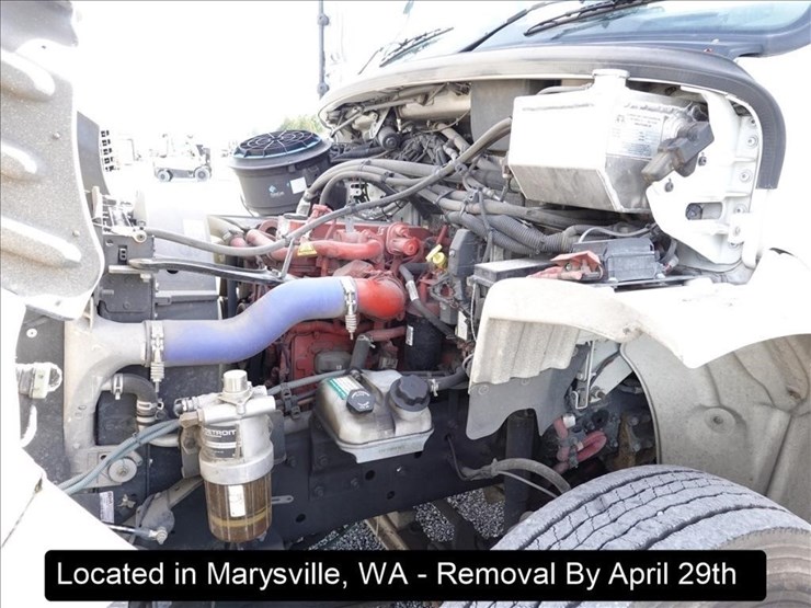 2020-freightliner-m2-106-image-6