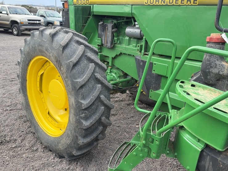 john-deere-8300-image-13