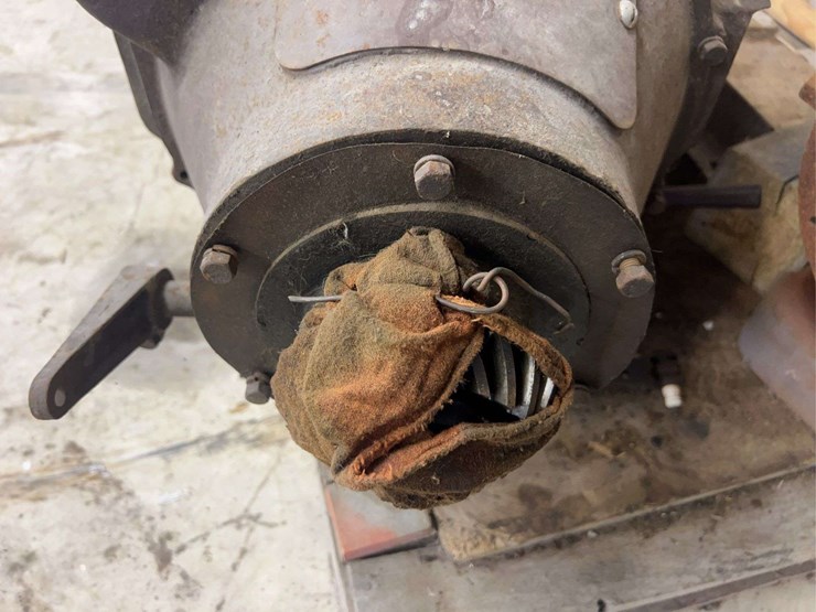 ford-engine-and-parts-image-15