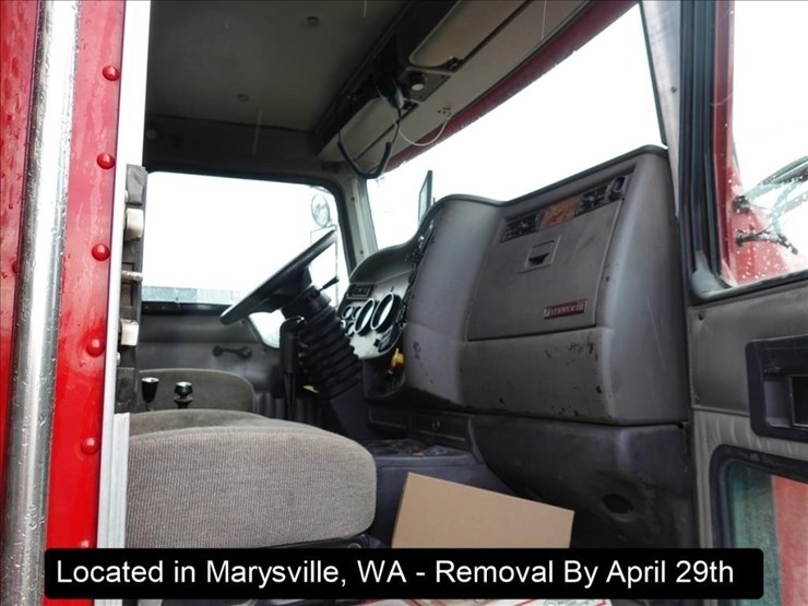 2002-kenworth-t800-image-14