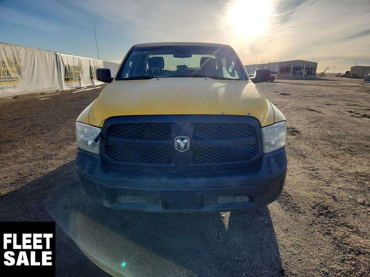 2019-ram-1500-classic-image-9