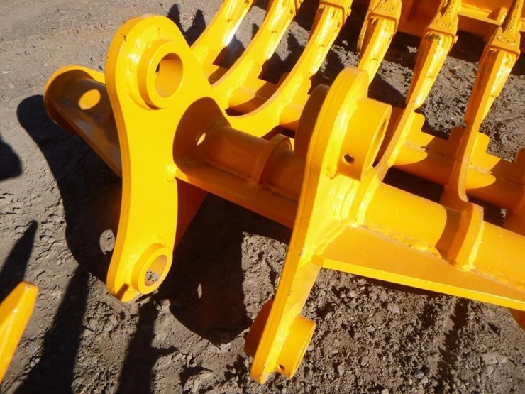 caterpillar-305-image-5