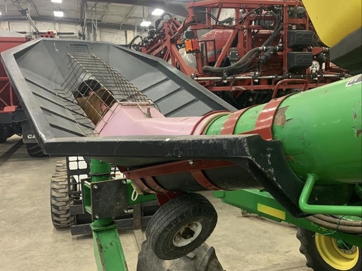 2007-john-deere-1910-image-11