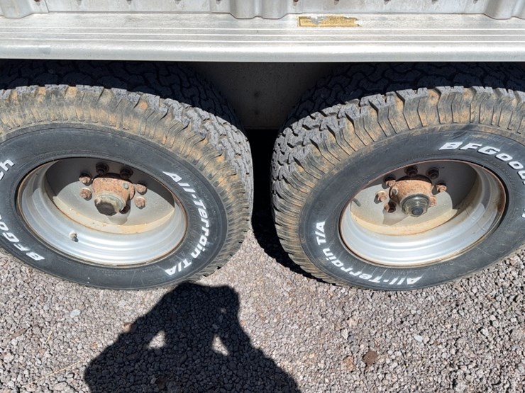 1989-wilson-livestock-trailer-image-11