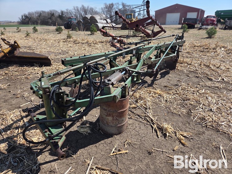 john-deere-plow-image-1