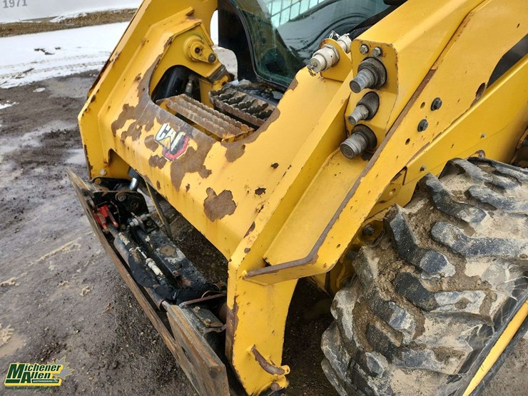 caterpillar-262d3-image-36