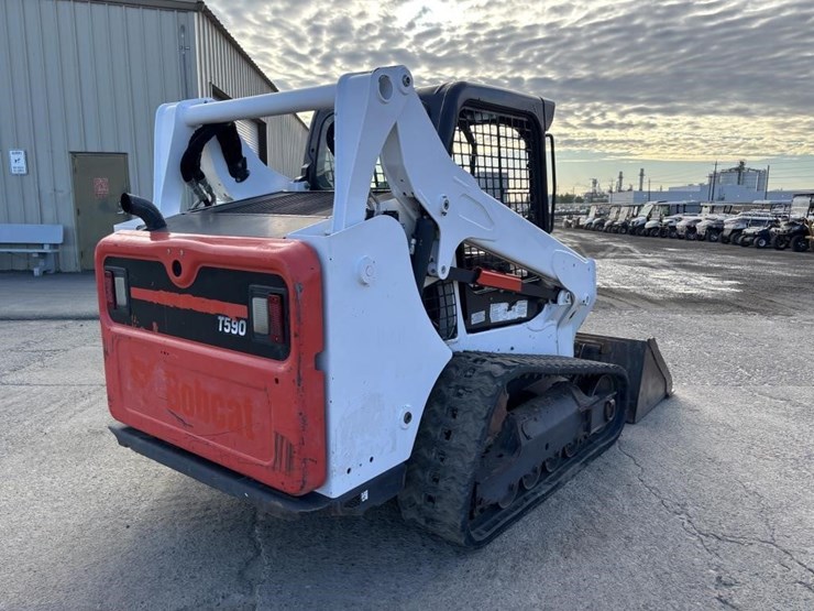 2019-bobcat-t590-image-3