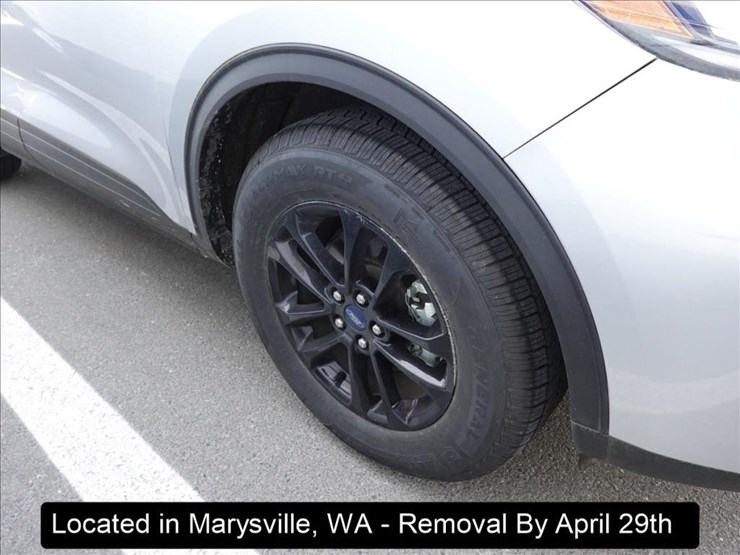 2020-ford-escape-image-16