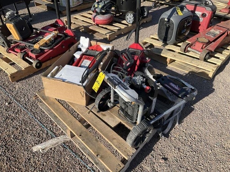 pallet-of-floor-jacks-&-pressure-washer-image-1