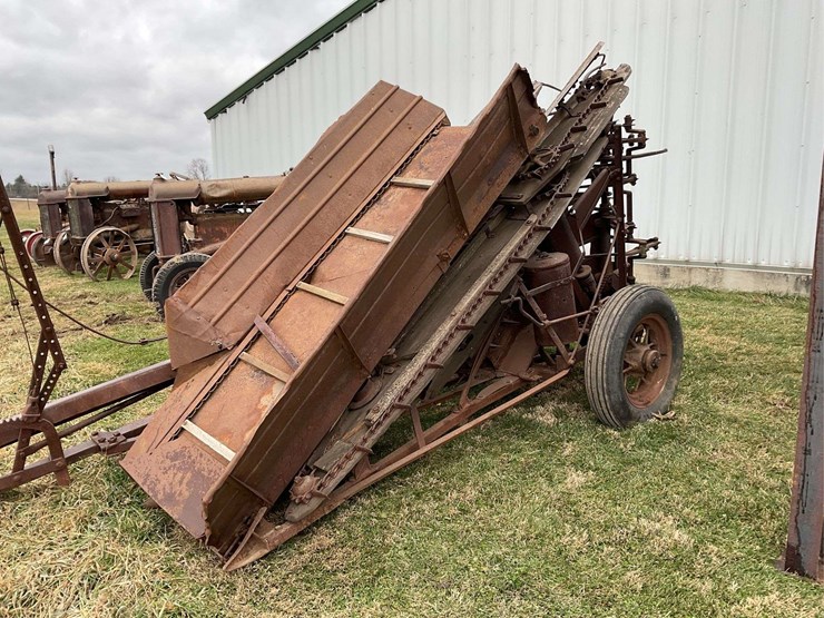 john-deere-binder-image-6