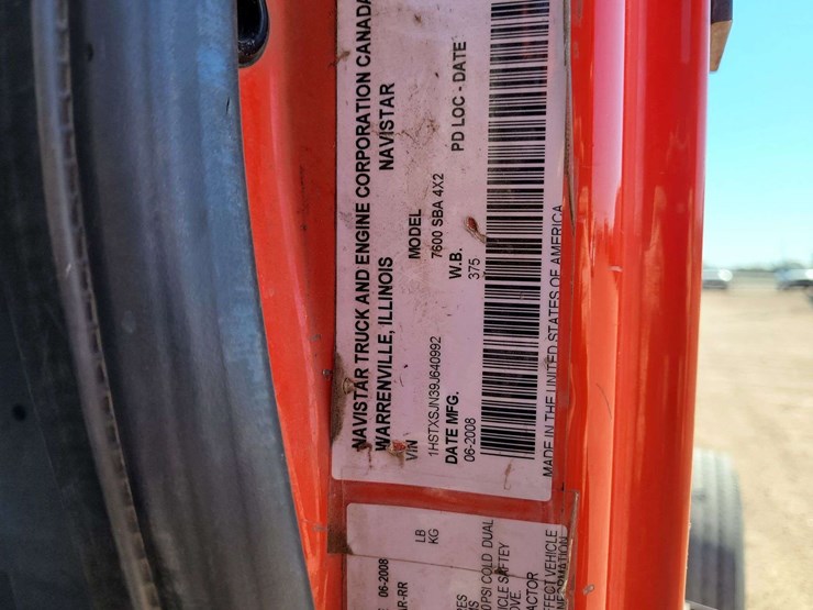 2009-international-tractor-truck-image-26