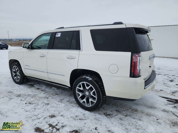 2015-gmc-yukon-denali-image-3