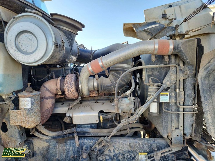 1998-mack-ch613-image-30