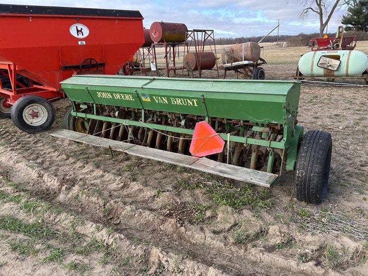 john-deere-10-image-4