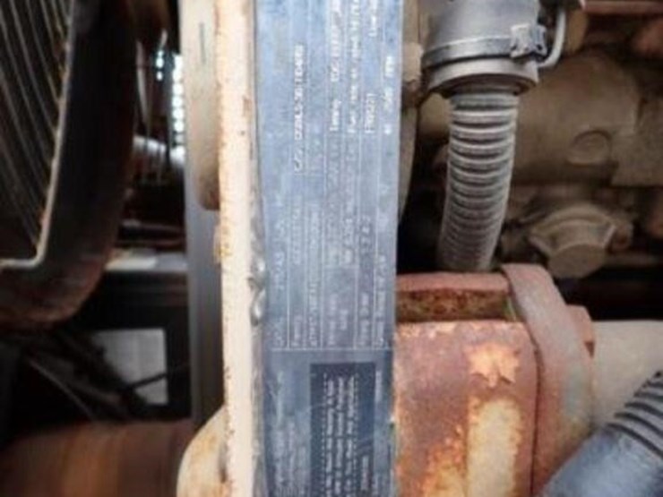 2004-trackless-rmt5t-series-v-4x4-sidewalk-tractor-image-53