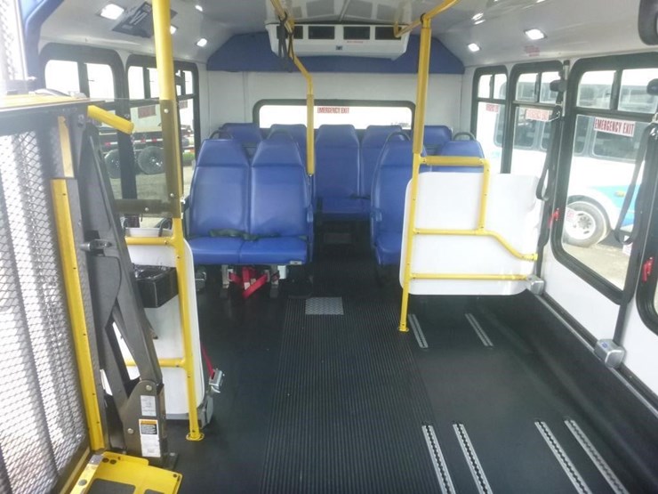 2014-ford-e450-image-8