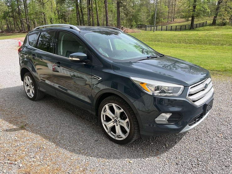 2019-ford-escape-image-3