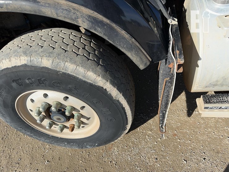 2003-kenworth-t800-image-28