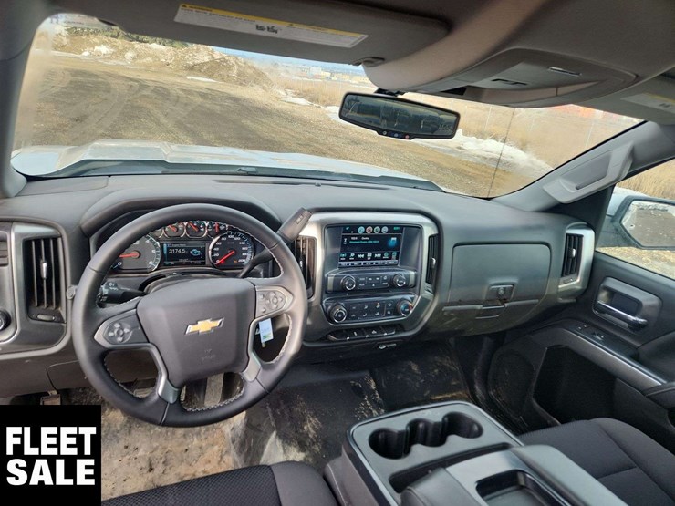 2018-chevrolet-silverado-1500-image-19