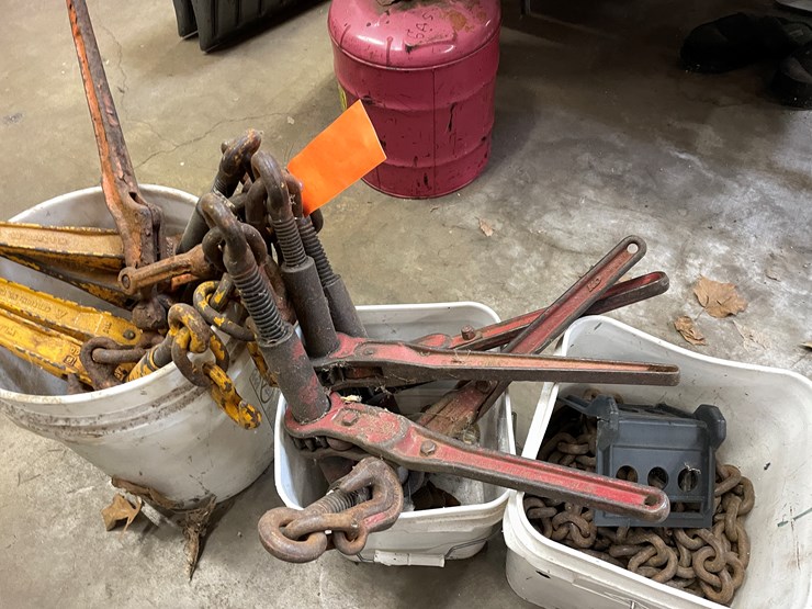 #2563-•-chains-and-binders-(columbia-heights,-mn)-image-3