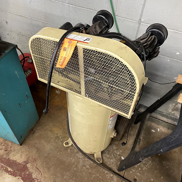 #2510 • Ingersoll-Rand Portable Air Compressor (Columbia Heights, MN)