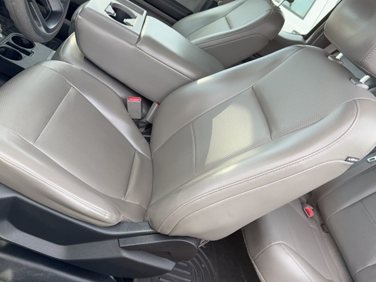 2016-ford-f150-image-18